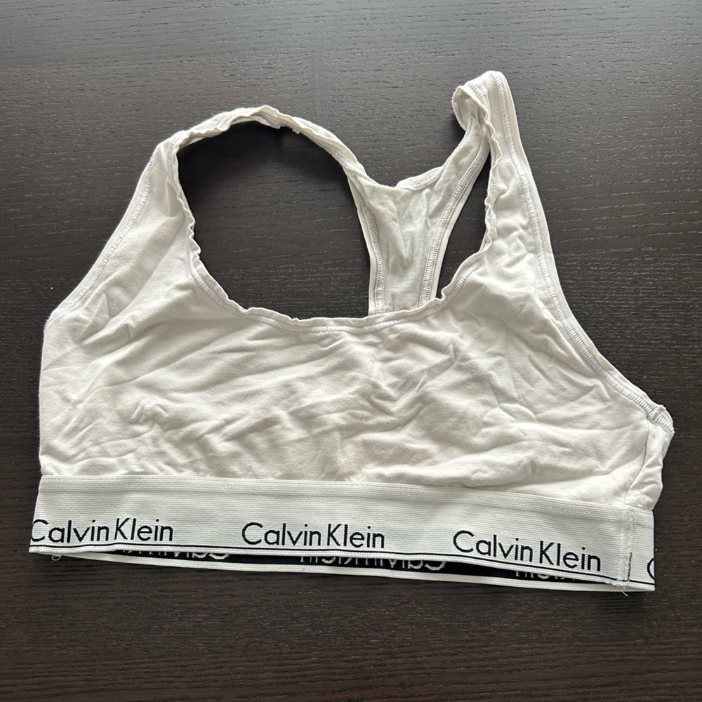 White sports bra Calvin Klein